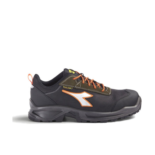 Scarpa Antinfortunistica Diadora Sport Diatex Low nel colore nero verde, ideale per lavori all'aperto con pioggia e freddo