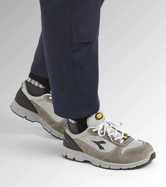 Scarpa Antinfortunistica Diadora Run Text S1P SRC ESD – Crosta e Tessuto Rete, Puntale Acciaio 200J, K Sole, Fodera Air Mesh, Plantare Carboni Attivi